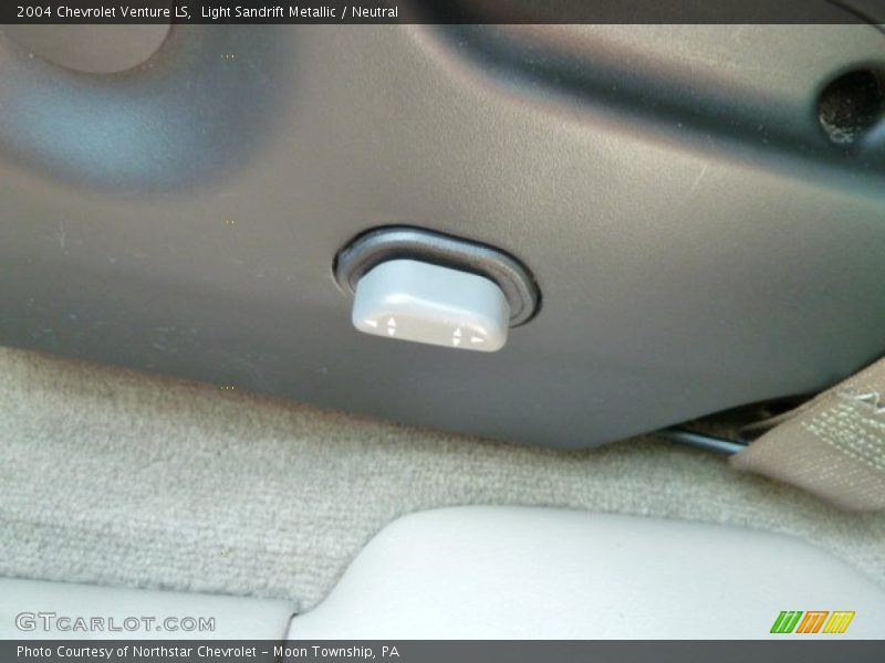 Light Sandrift Metallic / Neutral 2004 Chevrolet Venture LS