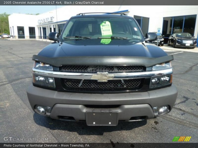 Black / Gray/Dark Charcoal 2005 Chevrolet Avalanche 2500 LT 4x4