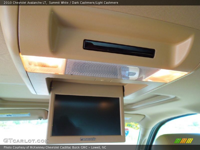 Summit White / Dark Cashmere/Light Cashmere 2010 Chevrolet Avalanche LT