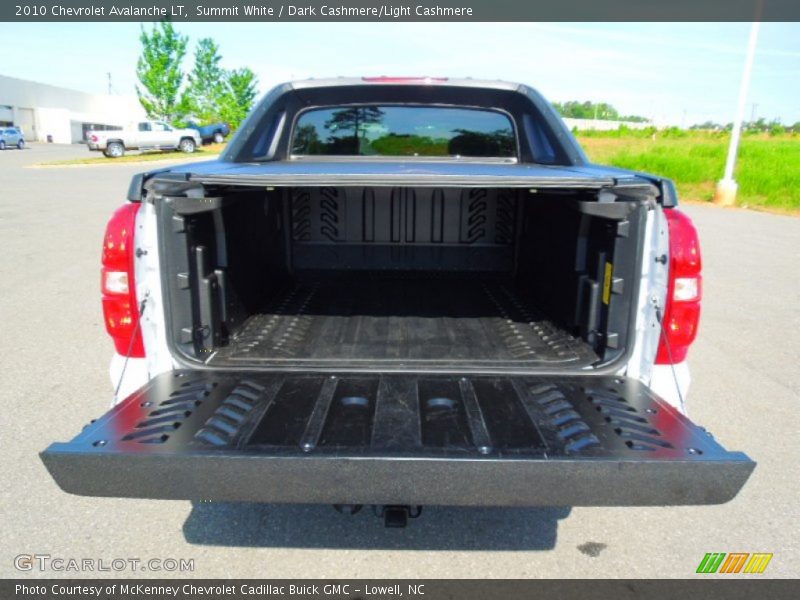 Summit White / Dark Cashmere/Light Cashmere 2010 Chevrolet Avalanche LT