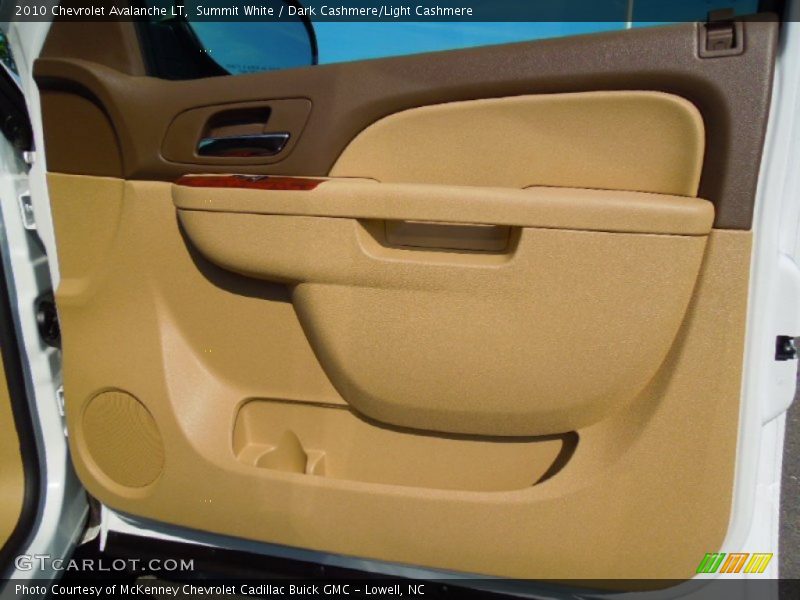 Summit White / Dark Cashmere/Light Cashmere 2010 Chevrolet Avalanche LT