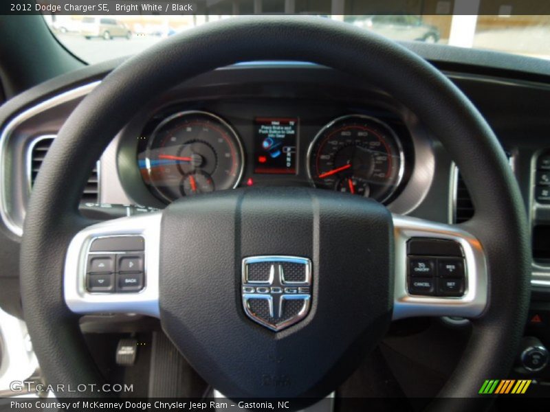 Bright White / Black 2012 Dodge Charger SE
