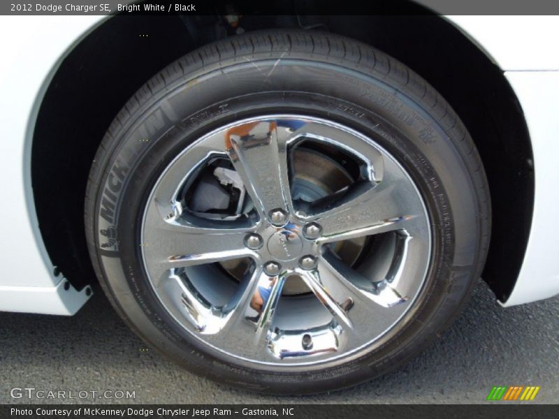 Bright White / Black 2012 Dodge Charger SE