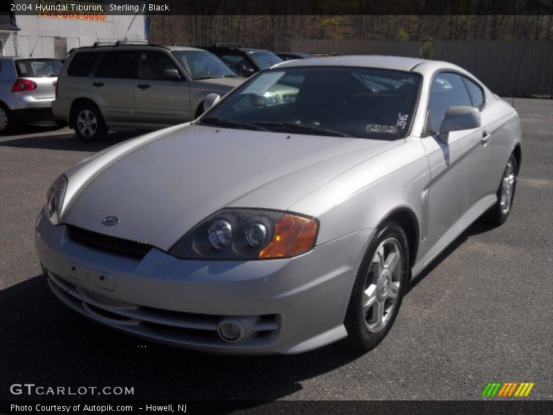 Sterling / Black 2004 Hyundai Tiburon