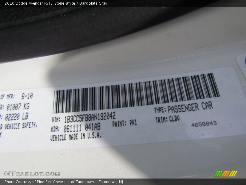 Stone White / Dark Slate Gray 2010 Dodge Avenger R/T