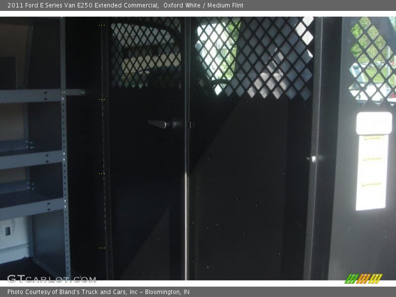 Oxford White / Medium Flint 2011 Ford E Series Van E250 Extended Commercial