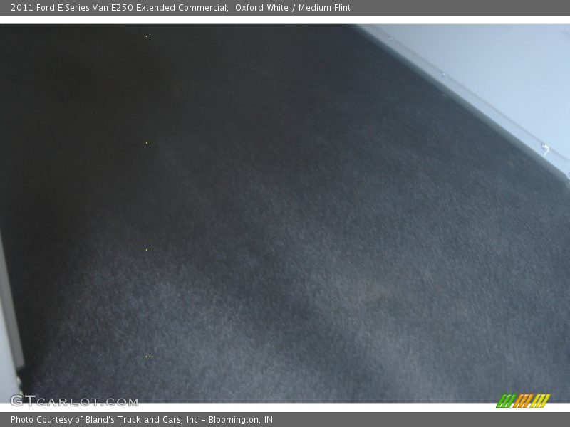 Oxford White / Medium Flint 2011 Ford E Series Van E250 Extended Commercial