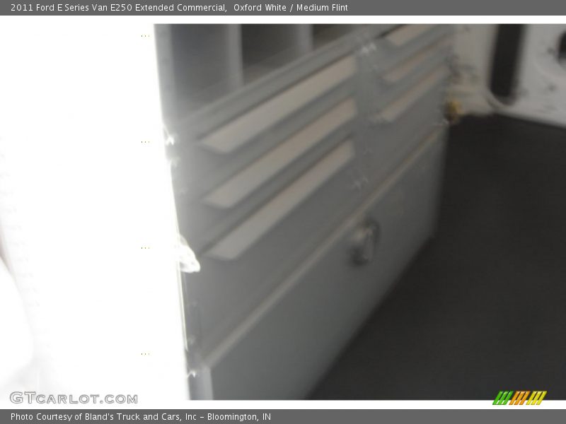 Oxford White / Medium Flint 2011 Ford E Series Van E250 Extended Commercial