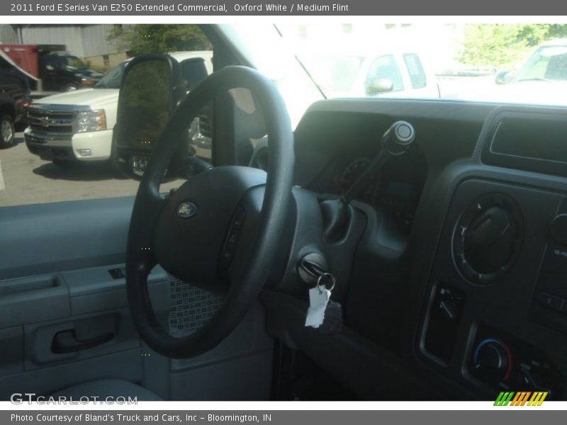 Oxford White / Medium Flint 2011 Ford E Series Van E250 Extended Commercial