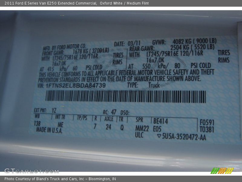 Oxford White / Medium Flint 2011 Ford E Series Van E250 Extended Commercial