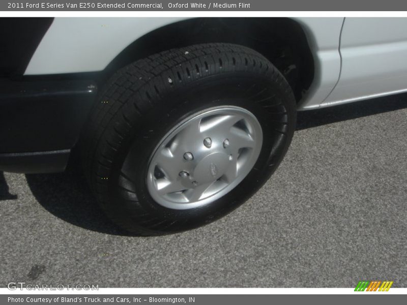 Oxford White / Medium Flint 2011 Ford E Series Van E250 Extended Commercial
