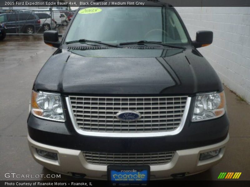 Black Clearcoat / Medium Flint Grey 2005 Ford Expedition Eddie Bauer 4x4
