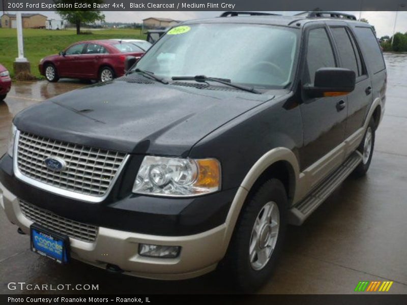 Black Clearcoat / Medium Flint Grey 2005 Ford Expedition Eddie Bauer 4x4