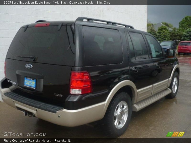 Black Clearcoat / Medium Flint Grey 2005 Ford Expedition Eddie Bauer 4x4