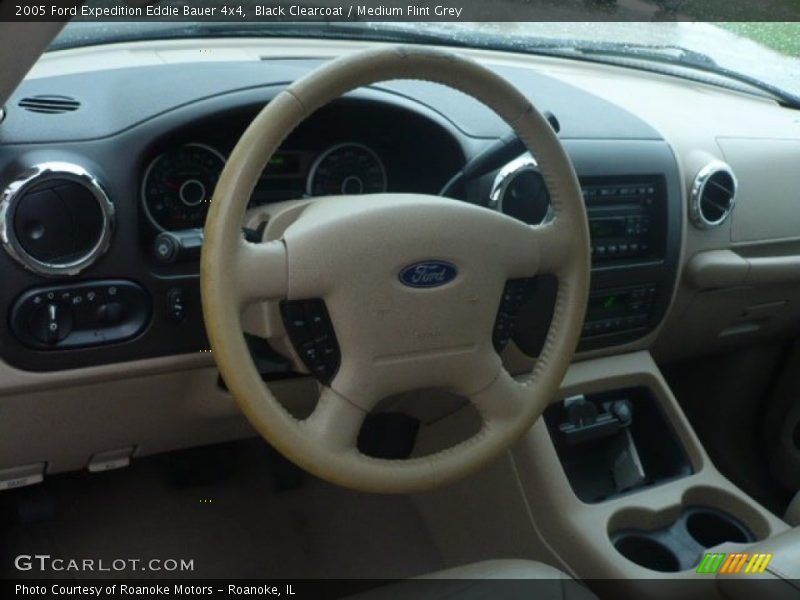 Black Clearcoat / Medium Flint Grey 2005 Ford Expedition Eddie Bauer 4x4