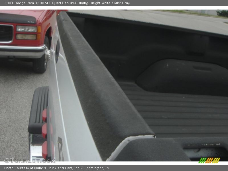 Bright White / Mist Gray 2001 Dodge Ram 3500 SLT Quad Cab 4x4 Dually