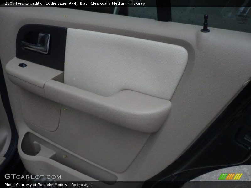 Black Clearcoat / Medium Flint Grey 2005 Ford Expedition Eddie Bauer 4x4