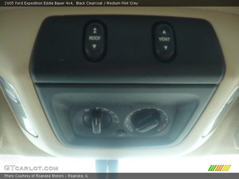 Black Clearcoat / Medium Flint Grey 2005 Ford Expedition Eddie Bauer 4x4