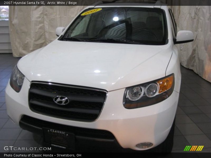 Arctic White / Beige 2007 Hyundai Santa Fe SE