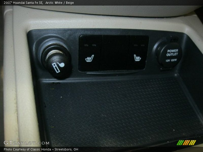 Arctic White / Beige 2007 Hyundai Santa Fe SE