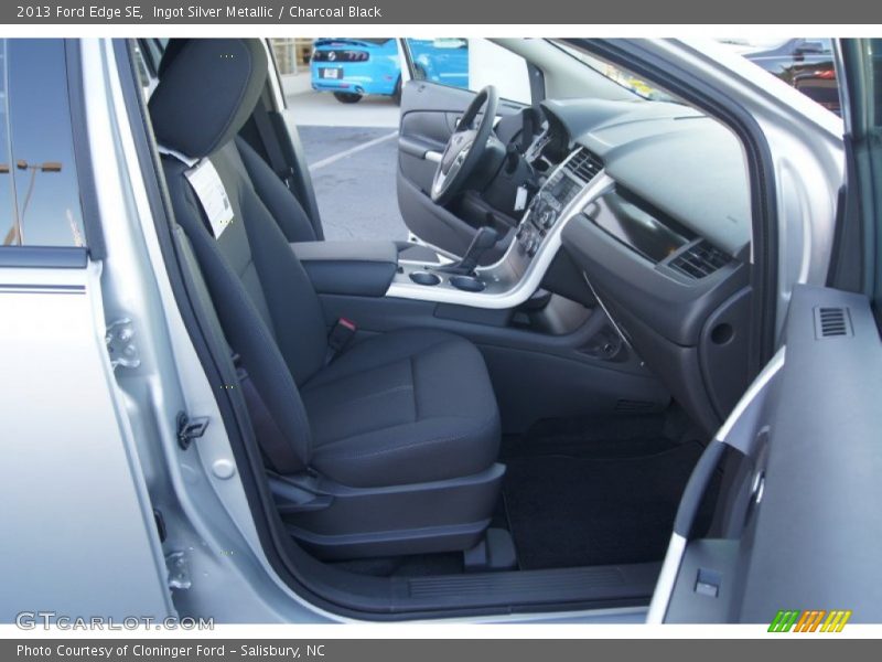 Ingot Silver Metallic / Charcoal Black 2013 Ford Edge SE
