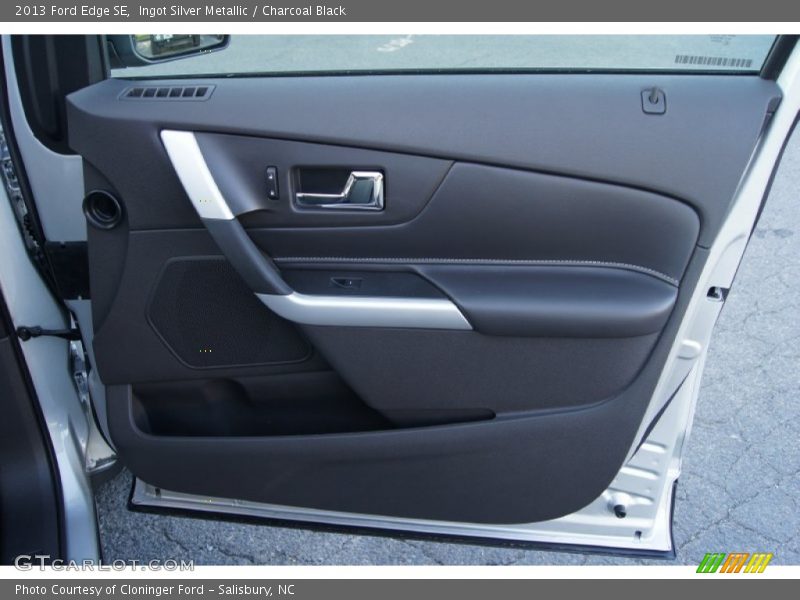 Ingot Silver Metallic / Charcoal Black 2013 Ford Edge SE