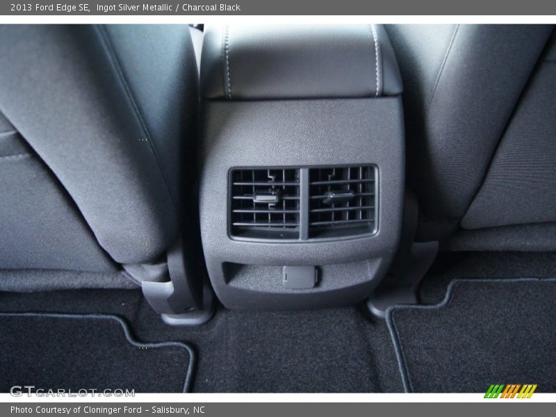 Ingot Silver Metallic / Charcoal Black 2013 Ford Edge SE