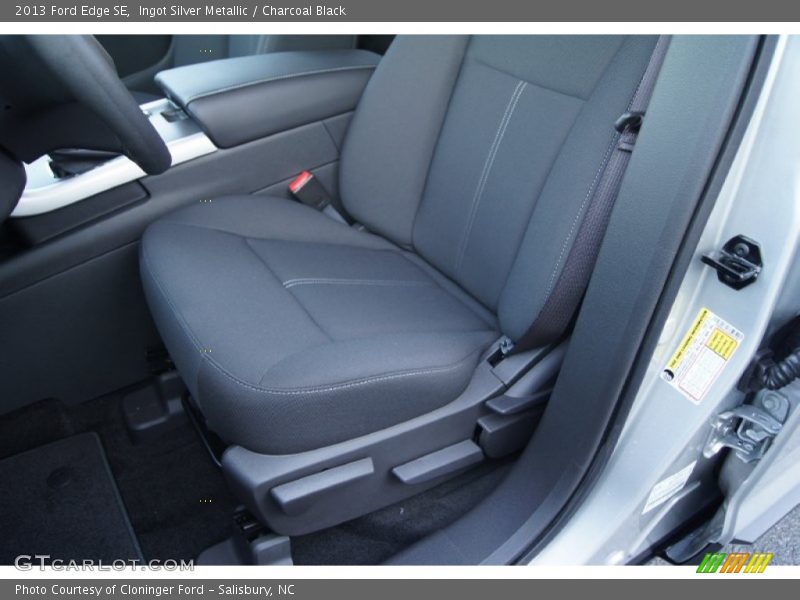 Ingot Silver Metallic / Charcoal Black 2013 Ford Edge SE