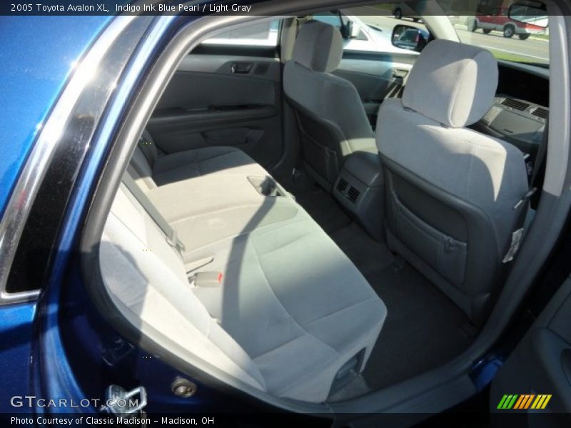 Indigo Ink Blue Pearl / Light Gray 2005 Toyota Avalon XL