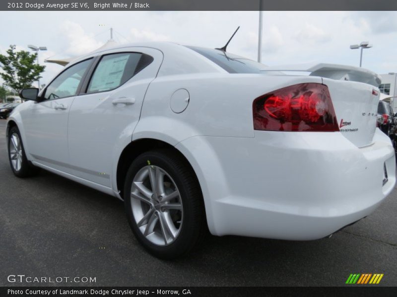 Bright White / Black 2012 Dodge Avenger SE V6