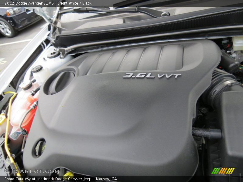 Bright White / Black 2012 Dodge Avenger SE V6
