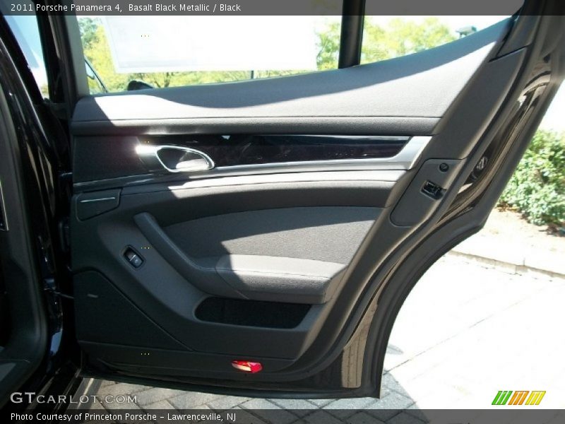 Basalt Black Metallic / Black 2011 Porsche Panamera 4