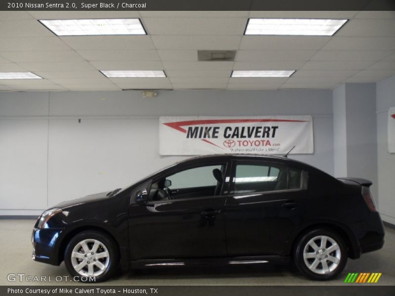 Super Black / Charcoal 2010 Nissan Sentra 2.0