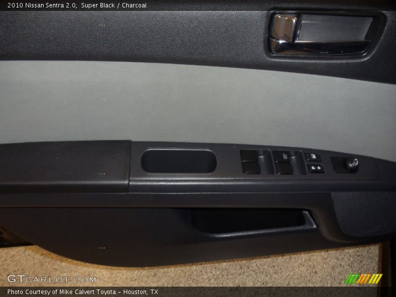 Super Black / Charcoal 2010 Nissan Sentra 2.0
