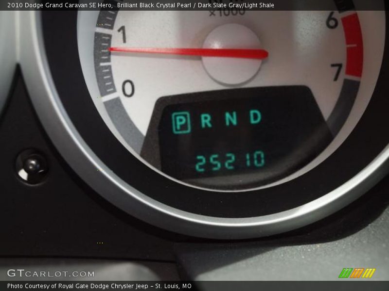 Brilliant Black Crystal Pearl / Dark Slate Gray/Light Shale 2010 Dodge Grand Caravan SE Hero