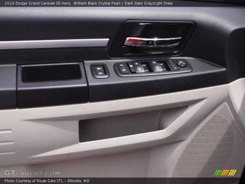 Brilliant Black Crystal Pearl / Dark Slate Gray/Light Shale 2010 Dodge Grand Caravan SE Hero