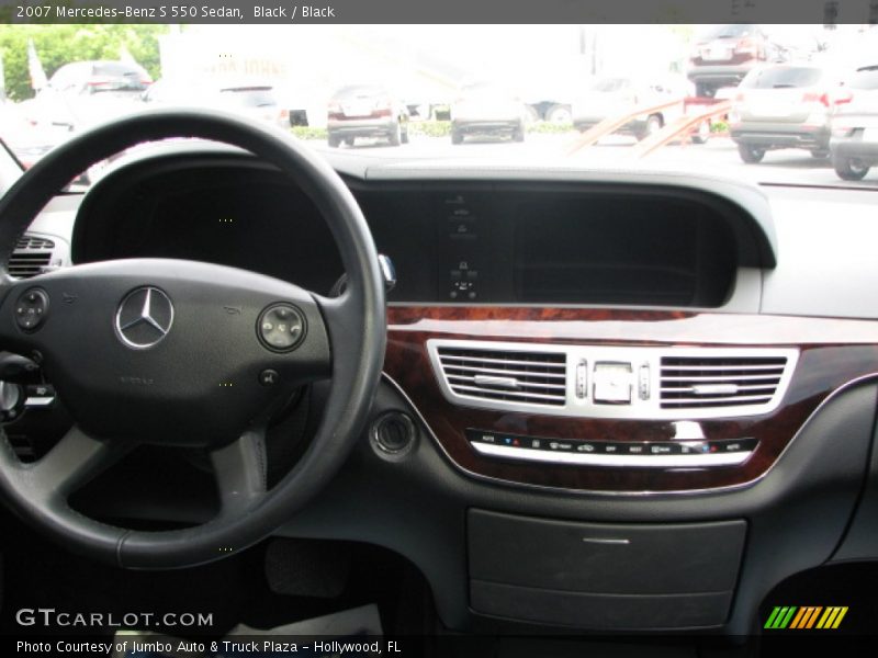 Black / Black 2007 Mercedes-Benz S 550 Sedan