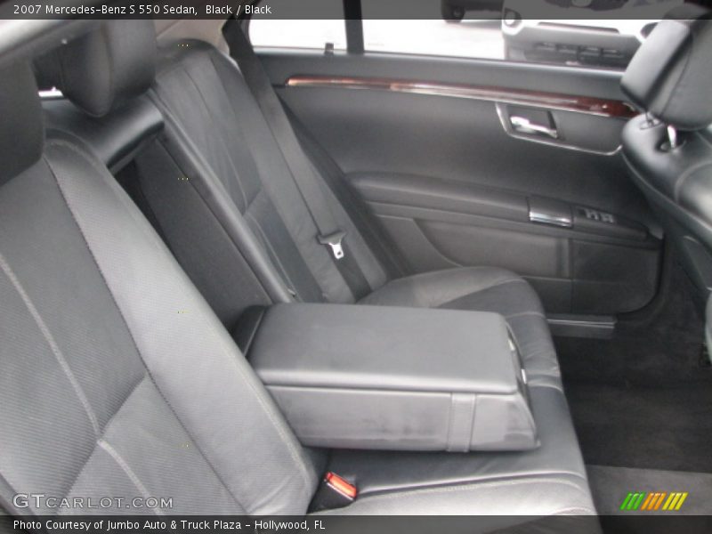 Black / Black 2007 Mercedes-Benz S 550 Sedan