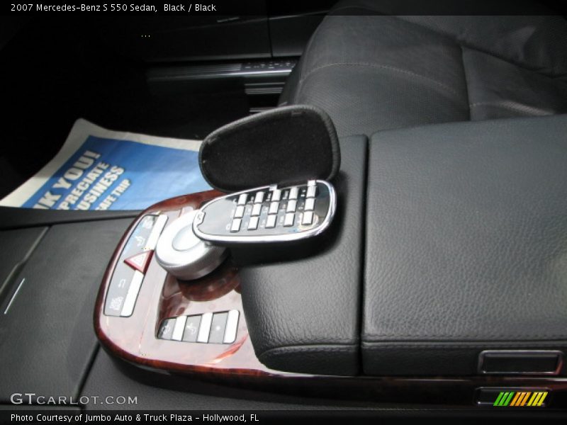 Black / Black 2007 Mercedes-Benz S 550 Sedan