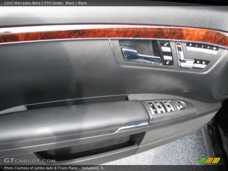 Black / Black 2007 Mercedes-Benz S 550 Sedan