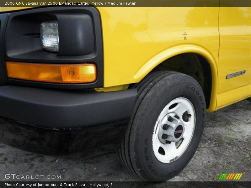 Yellow / Medium Pewter 2006 GMC Savana Van 2500 Extended Cargo