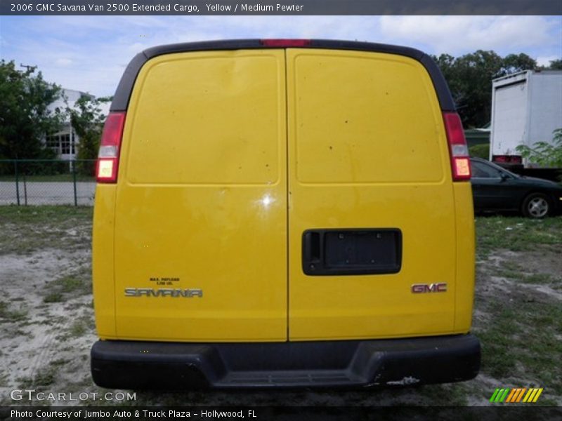 Yellow / Medium Pewter 2006 GMC Savana Van 2500 Extended Cargo