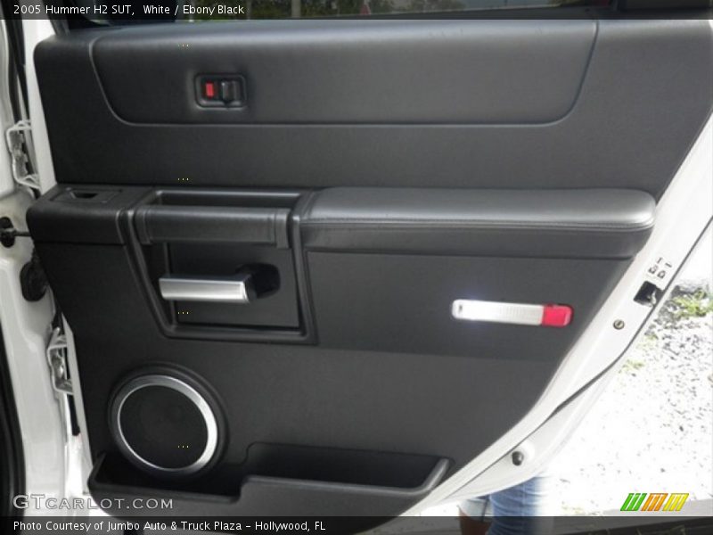 White / Ebony Black 2005 Hummer H2 SUT