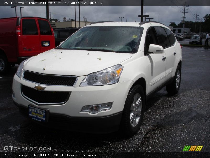 White / Dark Gray/Light Gray 2011 Chevrolet Traverse LT AWD