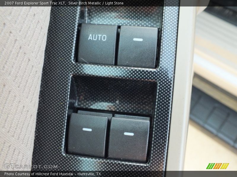 Silver Birch Metallic / Light Stone 2007 Ford Explorer Sport Trac XLT