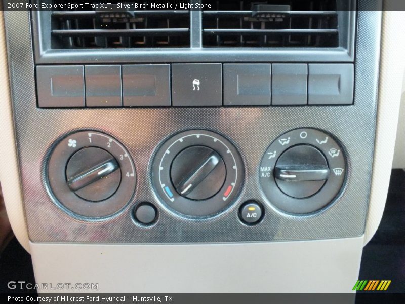 Silver Birch Metallic / Light Stone 2007 Ford Explorer Sport Trac XLT
