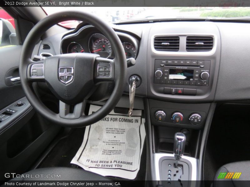 Bright White / Black 2012 Dodge Avenger SE V6