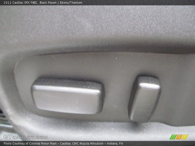 Black Raven / Ebony/Titanium 2011 Cadillac SRX FWD