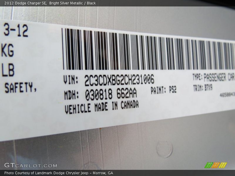 Bright Silver Metallic / Black 2012 Dodge Charger SE
