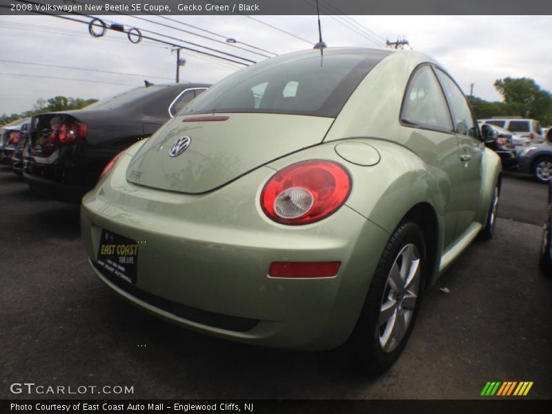 Gecko Green / Black 2008 Volkswagen New Beetle SE Coupe